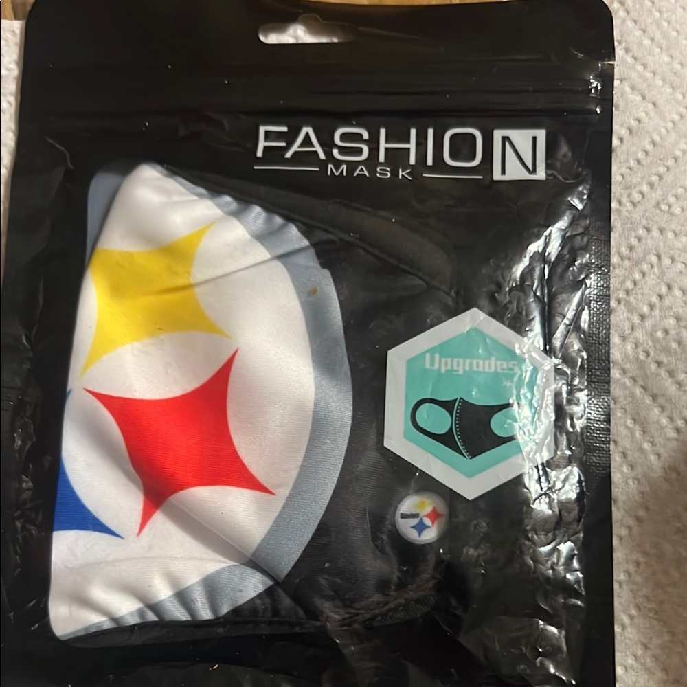 Fashion Mask with Colorful Star Design